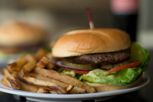 Ivéta Campus Burger and Fries